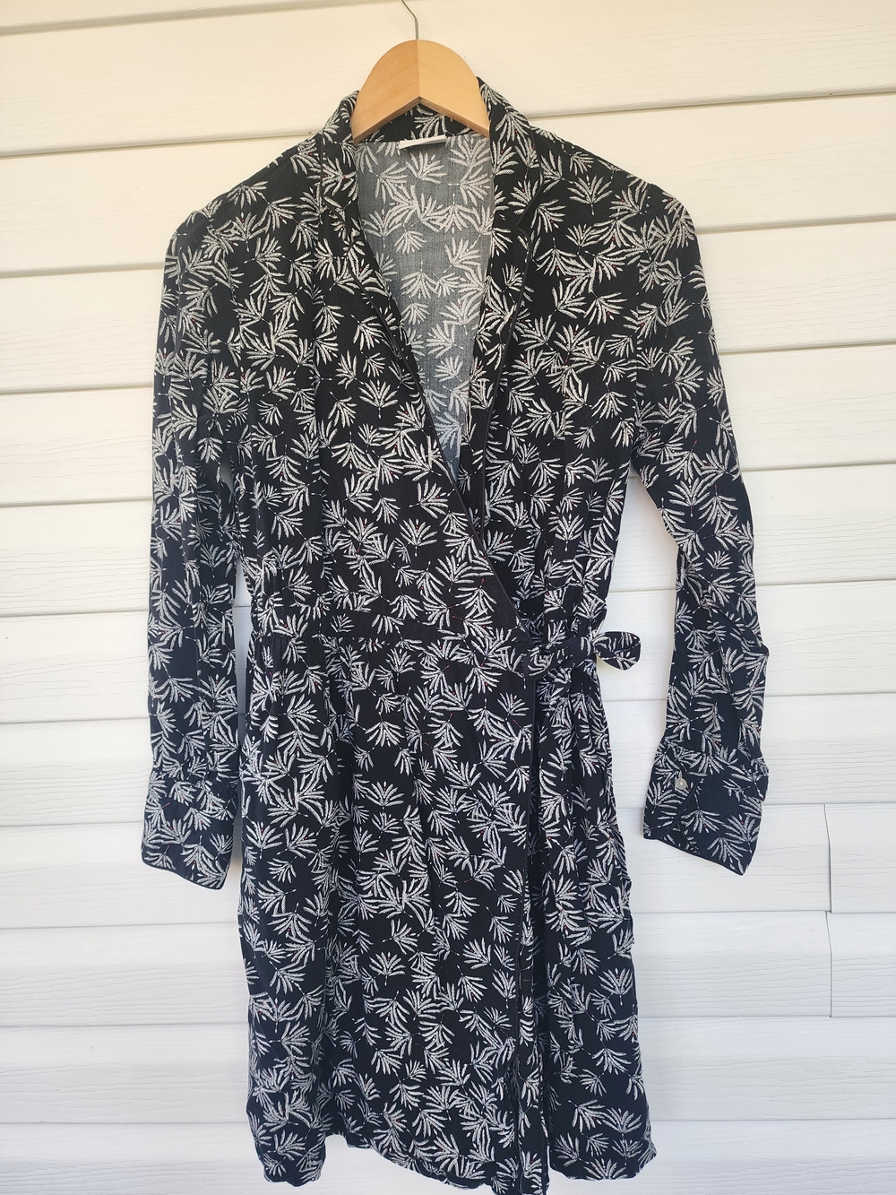 Black & White Leaf Print Wrap Dress